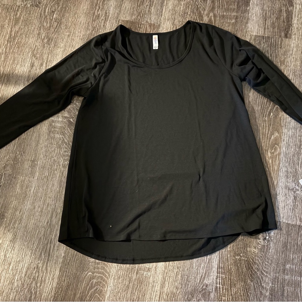Lularoe lynnae 2x solid black new with tag